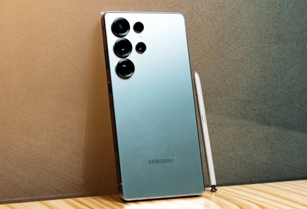 配资开户行情 三星顶级拍照手机突降2801元, 2亿像素+512GB+2K屏, 不好卖还能降